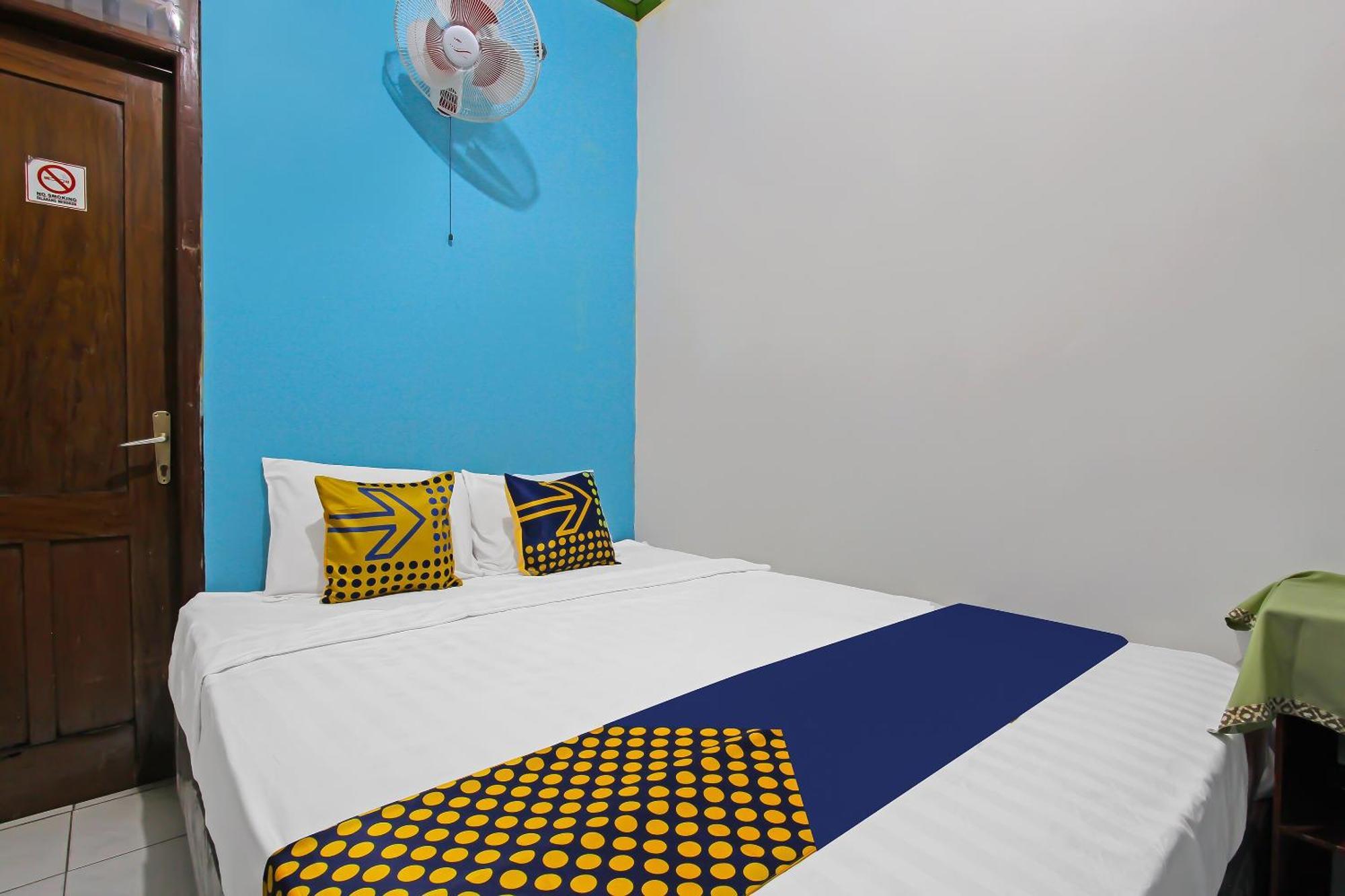Spot On 91911 Rejeki Homestay Syariah Malioboro Yogyakarta Exterior foto